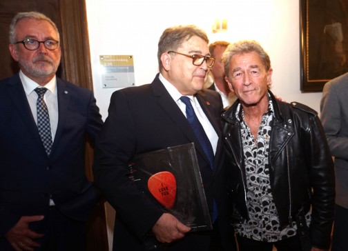 Außenminister Hurezeanu mit Peter Maffay